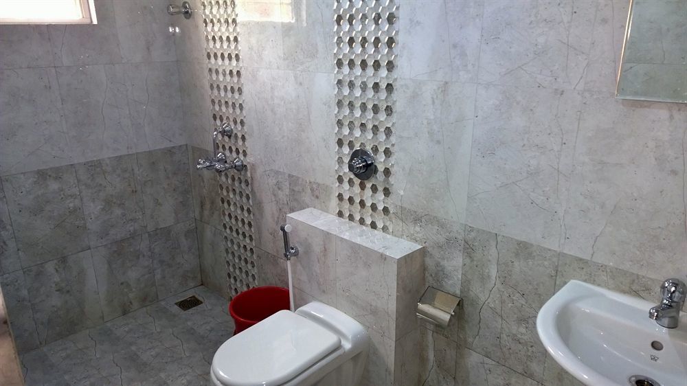 Hotel Nile Residency Бангалор Экстерьер фото